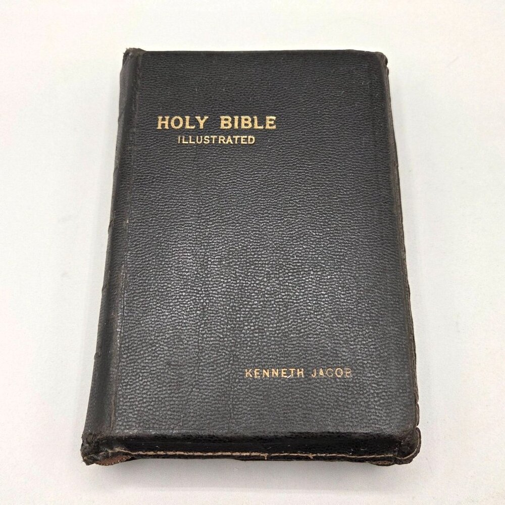 1940s KJV Holy Bible Illustrated Zippered Leather Cover Self Pronouncing